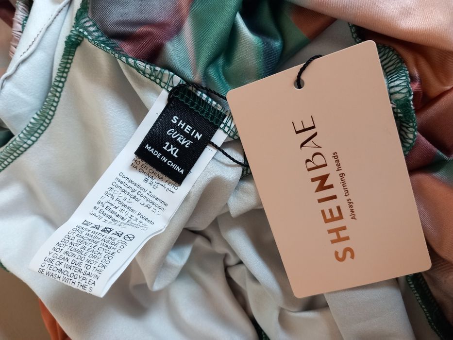 długa sukienka z marszczeniami 44/46 nowa