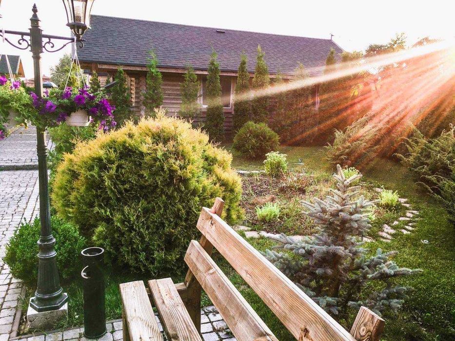 База отдыха в закрытом коттеджном городке на берегу озера