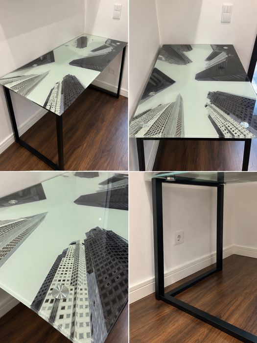 Secretária de Vidro com Design Moderno