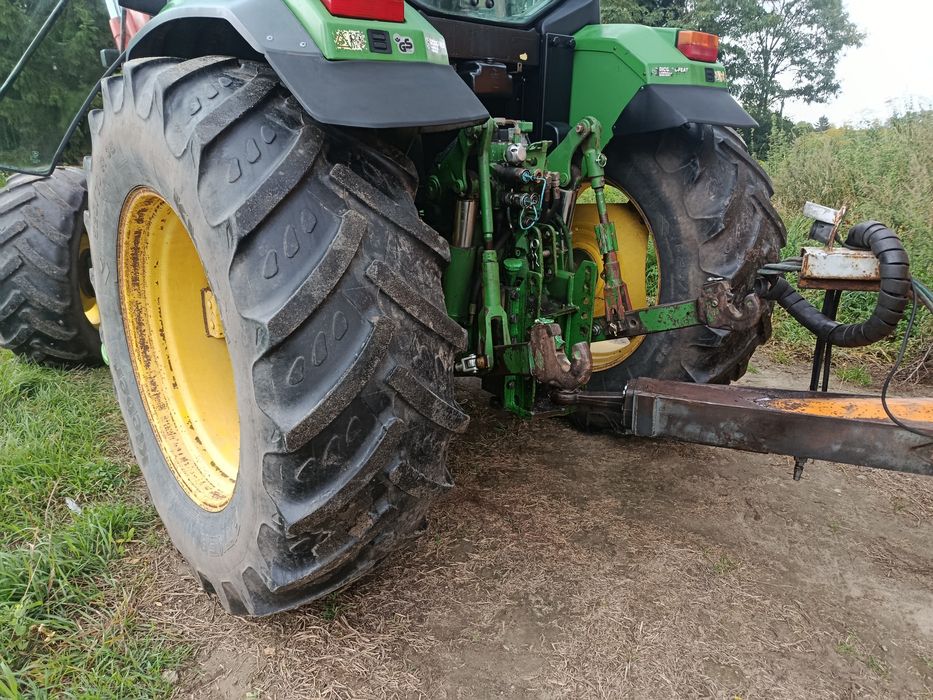 Ciągnik John Deere 6600 Power Quad  Tur Mailleux  przyczepa Rolland