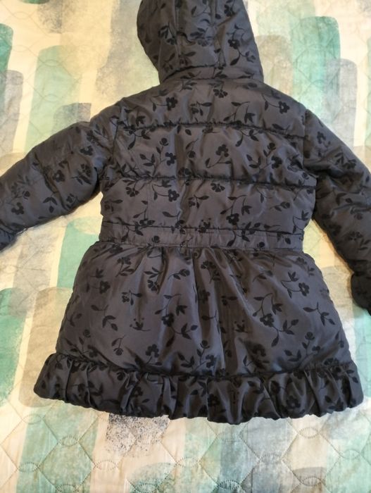 Зимова куртка на дівчинку 104