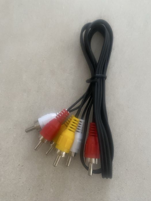 Кабель RCA (тюльпан)