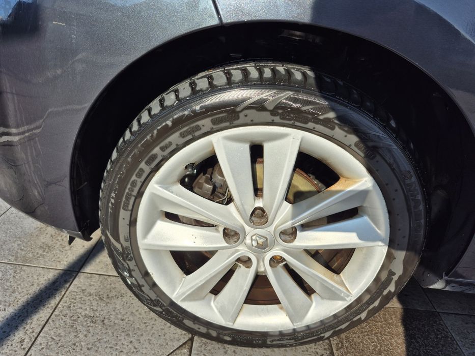 Renault Megane 1.5dci 110cv dynamique Revisões todas na Renault