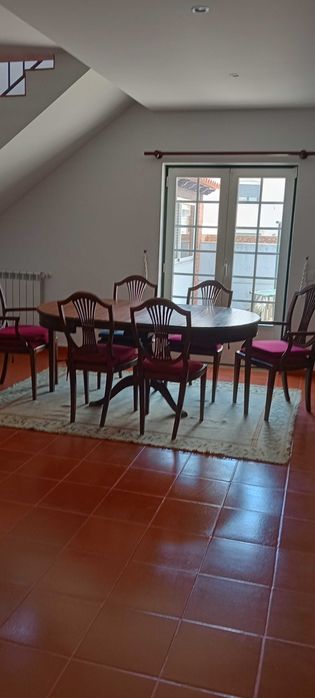 Mesa de sala de jantar - Pé de galo