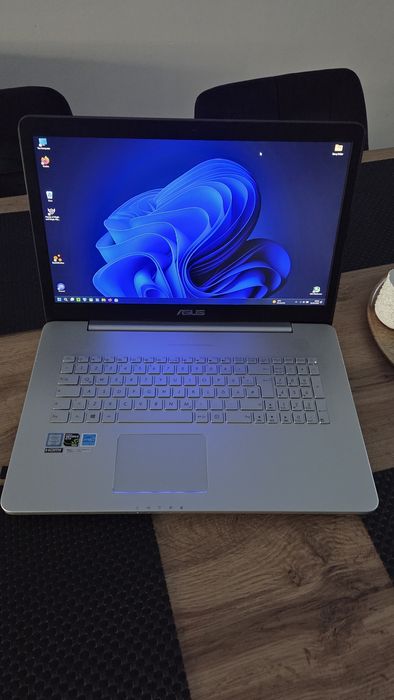 Asus N752  | GTX950M 4Gb I 16 gb Ram  I i 7 6700 hq