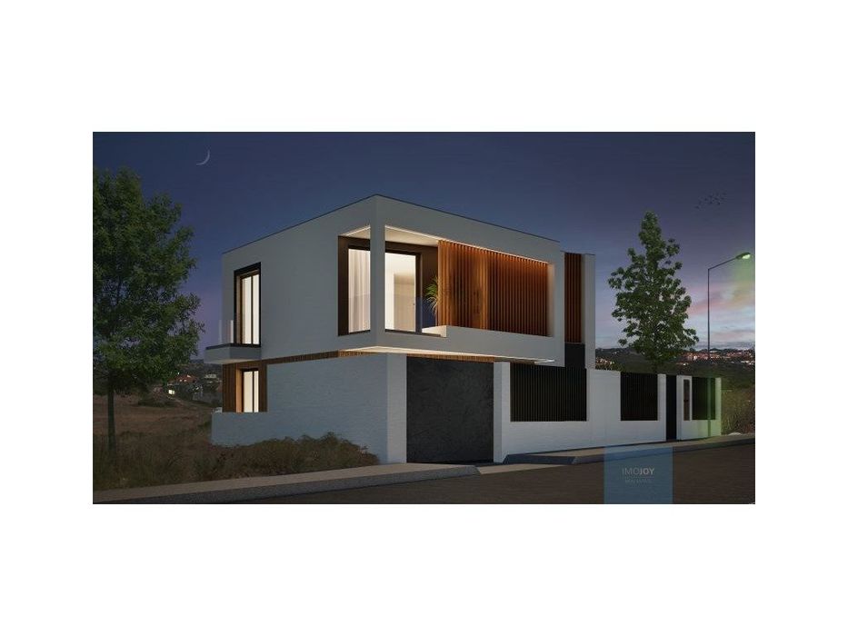Moradia T4 Chave na Mão a Construir em Trajouce
