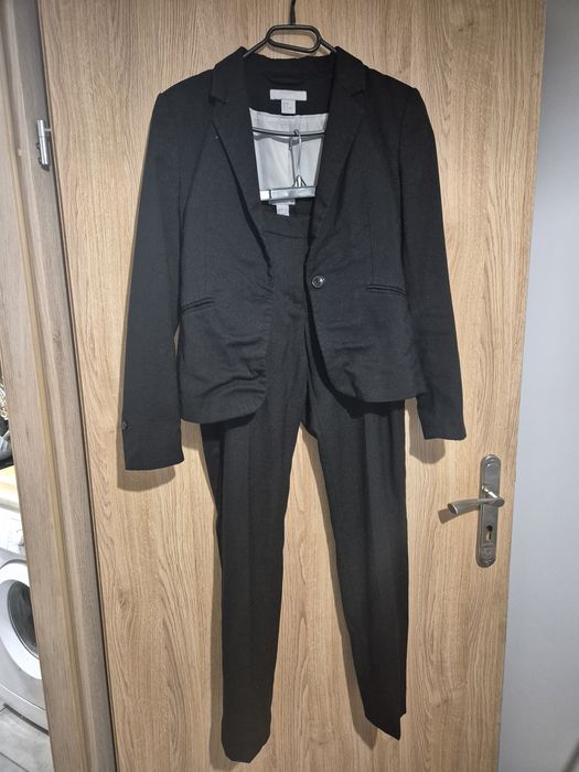 Czarny garnitur damski marynarka + spodnie rozmiar 36