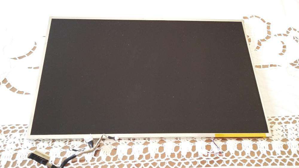 15.4-inch TFT Display for Toshiba Satellite Laptops64283899502083121