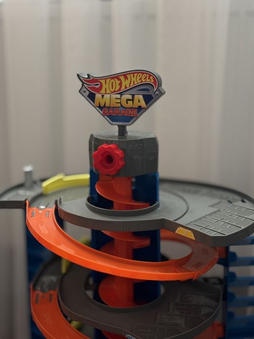 Hot wheels Mega Garage