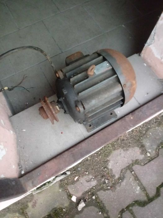 silnik elektryczny 1 KW