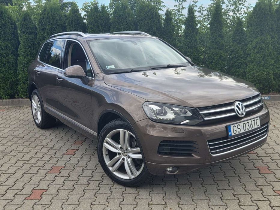 Volkswagen Touareg 3.0 • SKÓRY • HAK 3500kg • 20 koła • ZADBANY • serwisowany