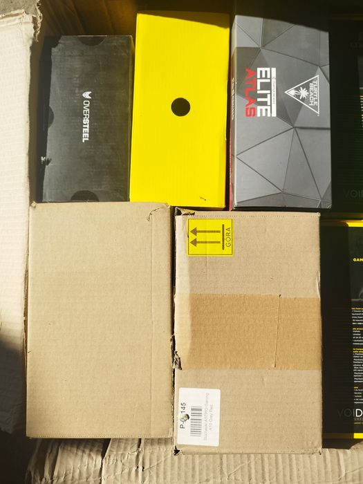 Markowe słuchawki Box mix 11szt nowe Corsair Turtle
