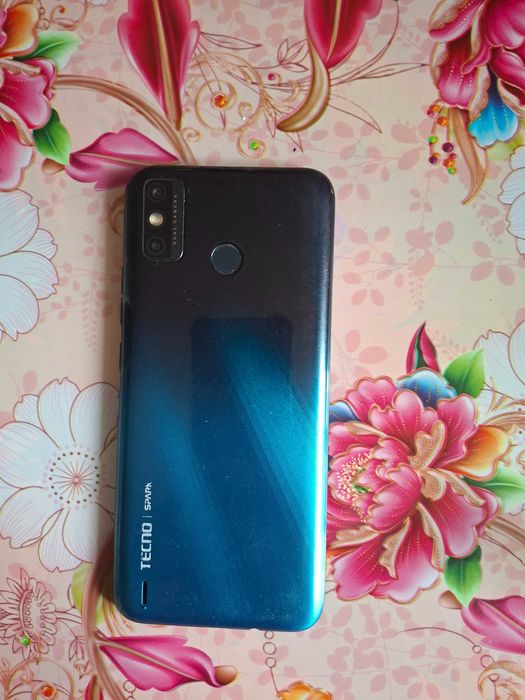 Телефон 2750 грн