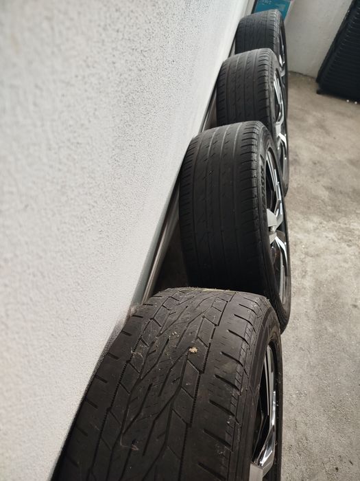 Conjunto de Jante e Pneus 225/55 R18 PEUGEOT 3008