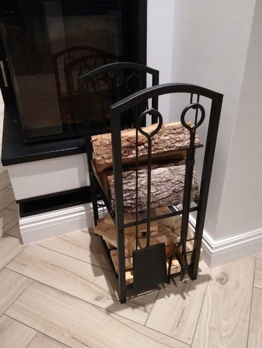 Mega solidny metalowy stojak na drewno stylowy w kolorze czarnym