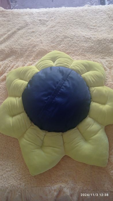 Лежак для котиків соняшник