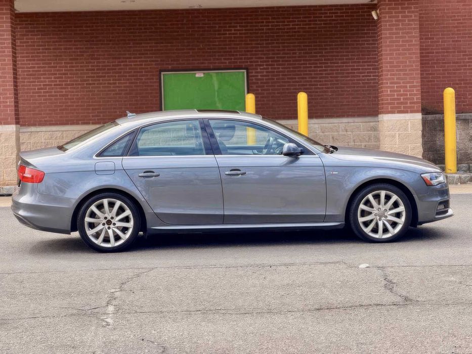 Audi A4 quattro Premium      2014