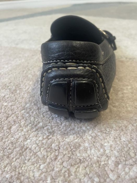 Продам сокасины  PRADA , италия