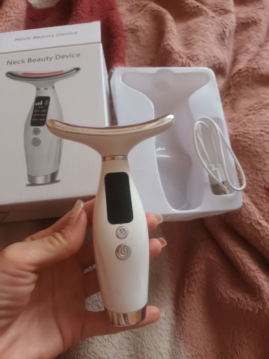Мікрострумовий масажер для обличчя Neck Beauty Device
