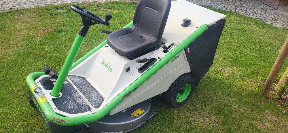 Rezerwacja  Traktorek etesia 2 cylindry kosiarka do trawy z koszem