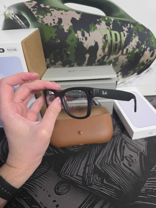 Ray-Ban Meta Wayfarer Gen 2 RW4012 | Clear to Grey | 53-22 | L | USA