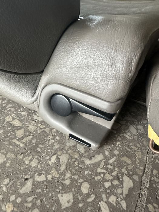 Fotel Skórzany z oparciem tylnym Audi A4 S4 B5 i inne części