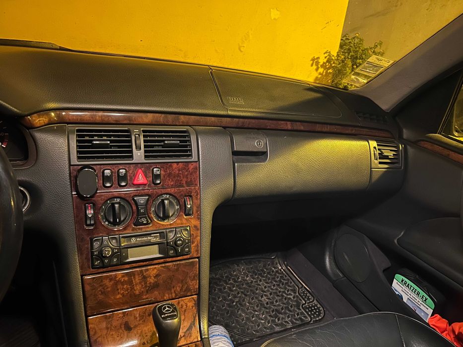Mercedes e200 Kompressor 187cv GPL