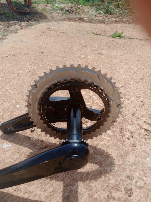 Vendo pedaleiro completo Sram rival 48/35 com potenciómetro