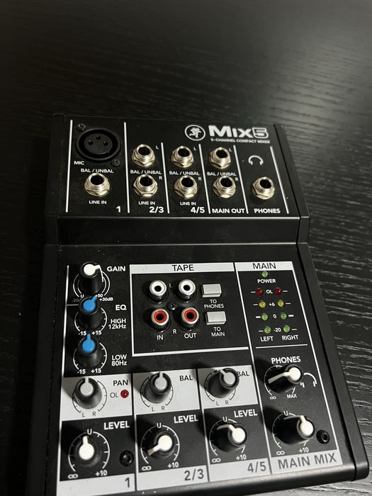 Mackie Mix5 - Mesa de Mistura Compacta de 5 Canais (Como Nova)