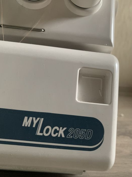 Оверлок Janome Mylock 205D