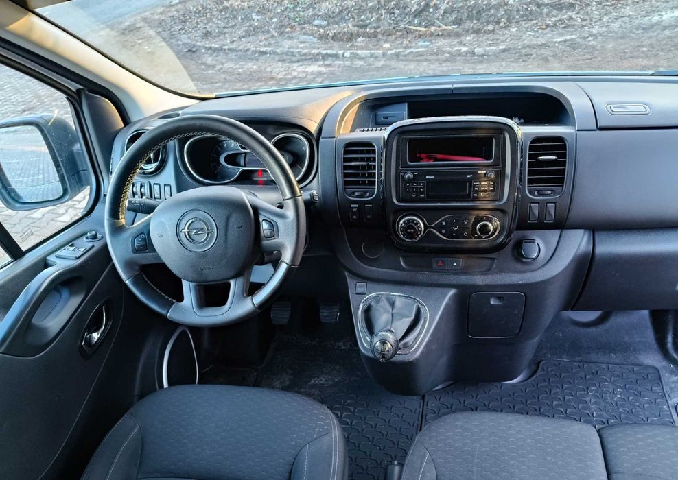 Opel Vivaro Long *2017* Brygadówka * Hak *Trafic* 6 osób*Zamiana