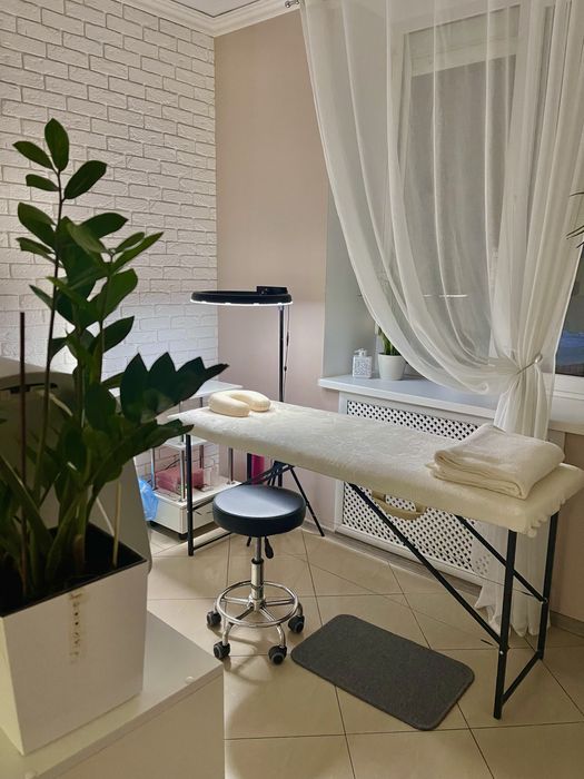 Кушетка в оренду 97 кварталі