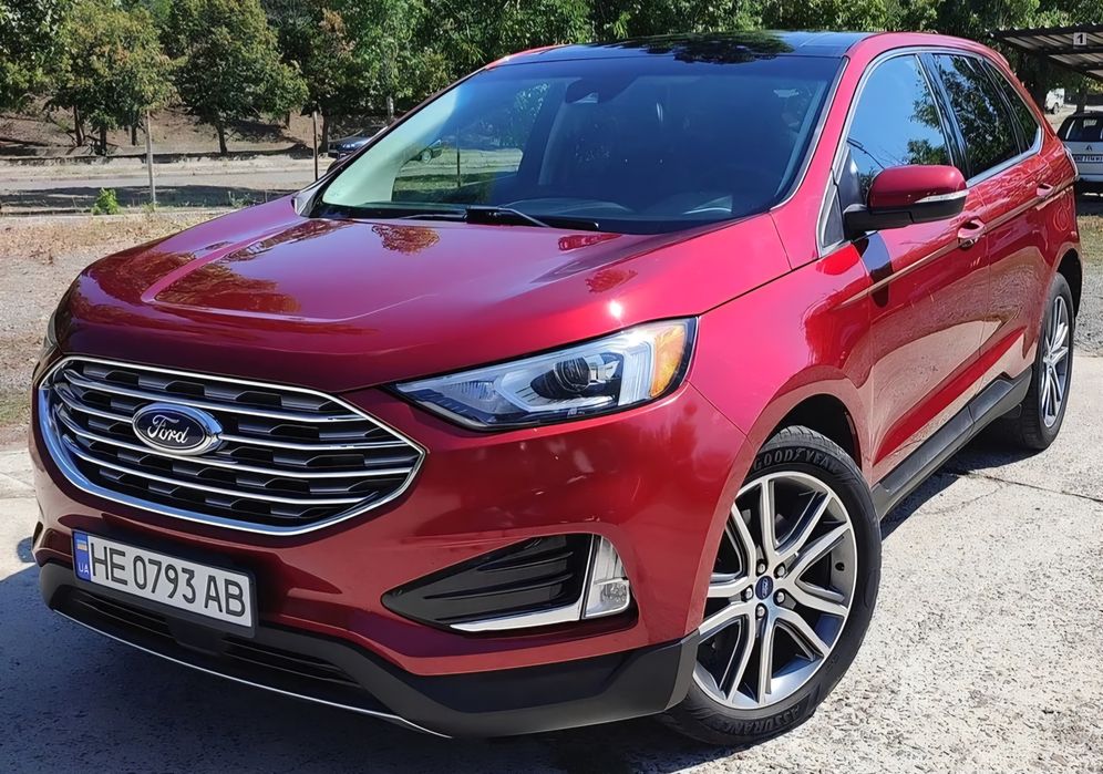 Ford Edge комплектація Titanium