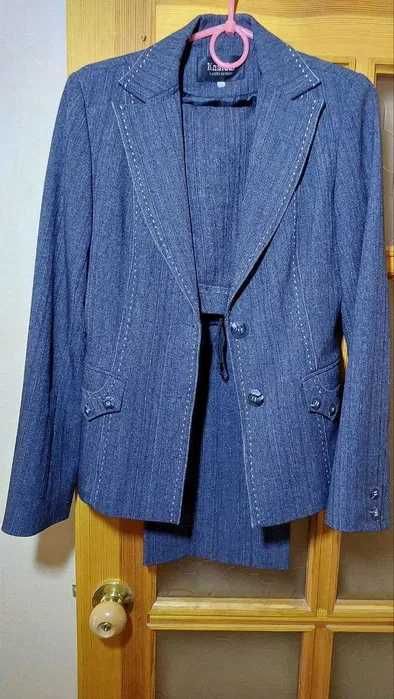 Продам брючный костюм Kasider