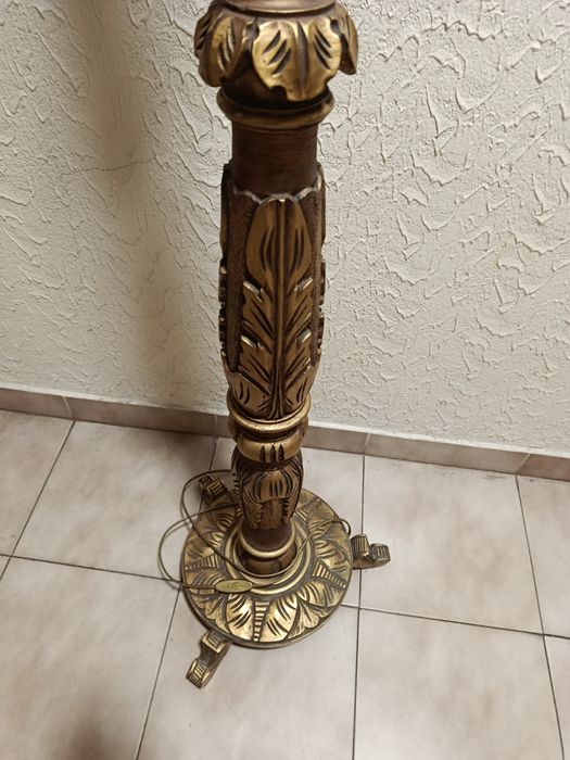 Candeeiro de pé (tocheiro)444443395369871361