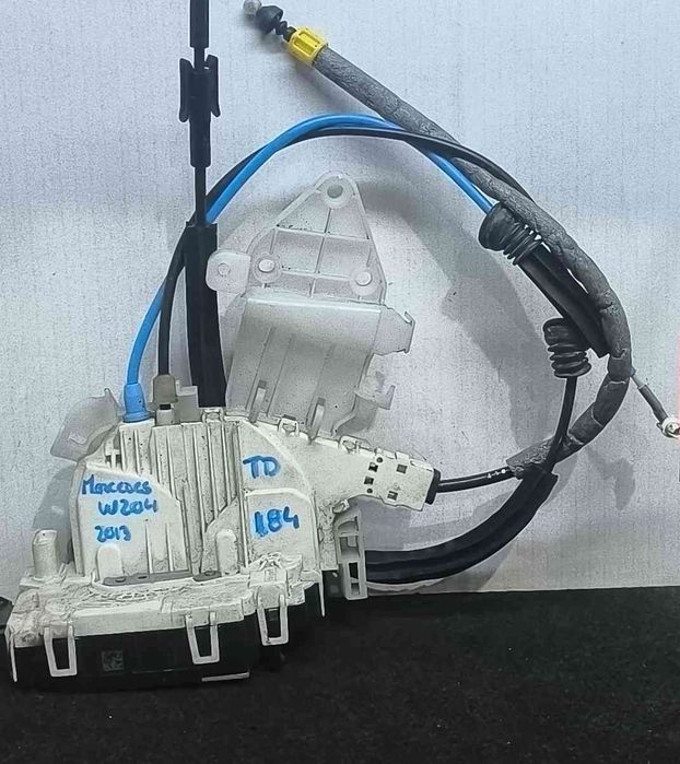 Fechadura / Fecho Porta Trás Direito A2047301435 - MERCEDES-BENZ C-CLASS
