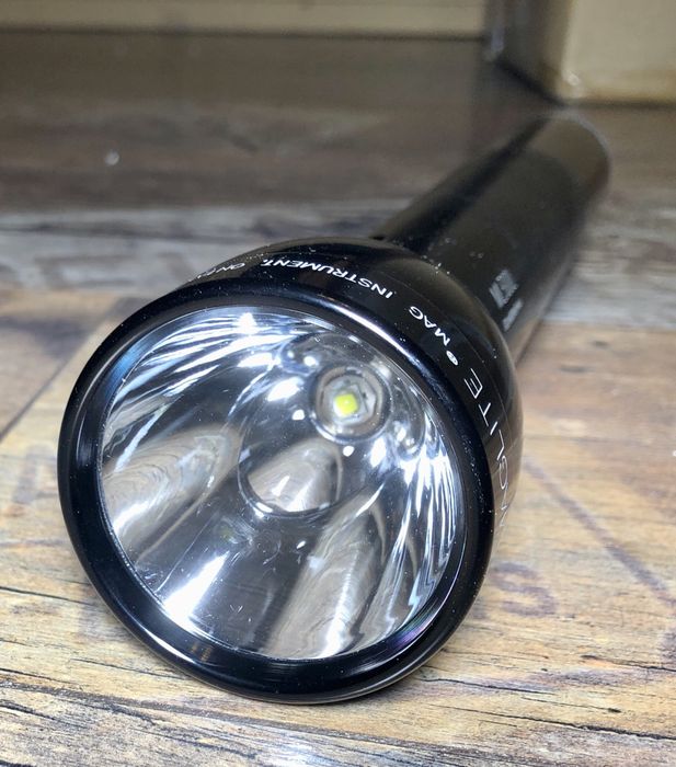 Mocna latarka Maglite ML300L 3D 625 Lumenów