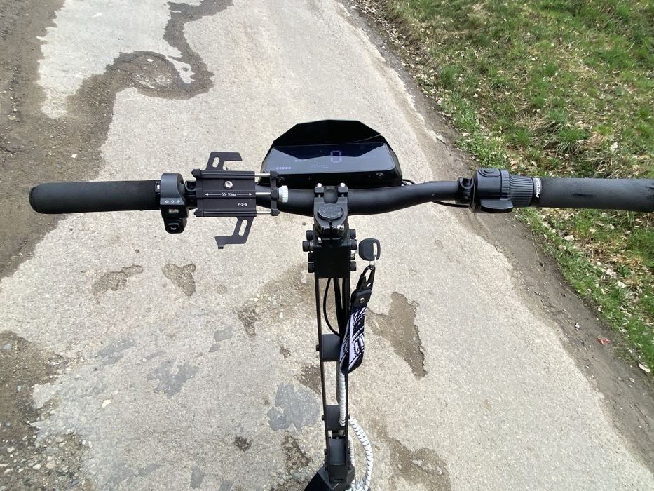 Продам електро самокат  kygoo g4