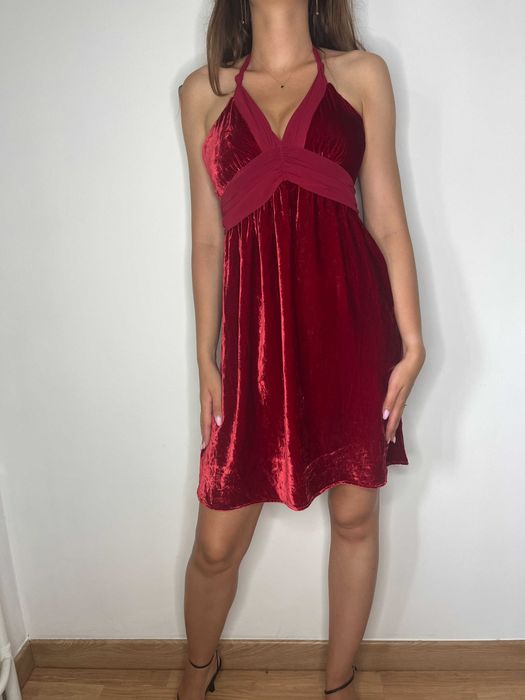 Czerwona burgundowa welurowa sukienka mini Guess rozmiar XS/S