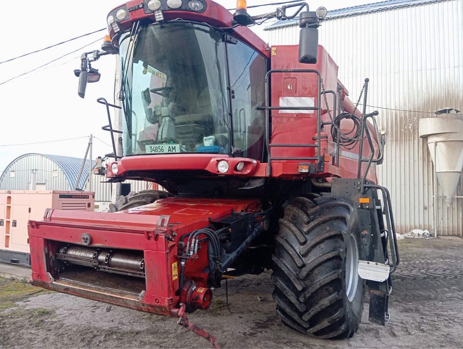 Продам комбайн Case 8010