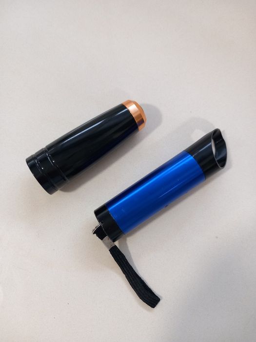 Lanterna Portátil LED