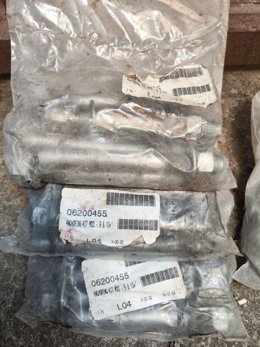 Дюбель-анкер 170 мм, М20