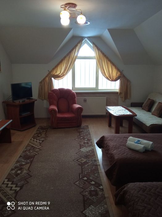 Готель Дельфін  вул. Ужгородська 1