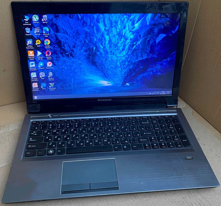 Ігровий Ноутбук Lenovo V570 i5-2520M RAM 8Gb HDD 500G GeForce 540M 2Gb