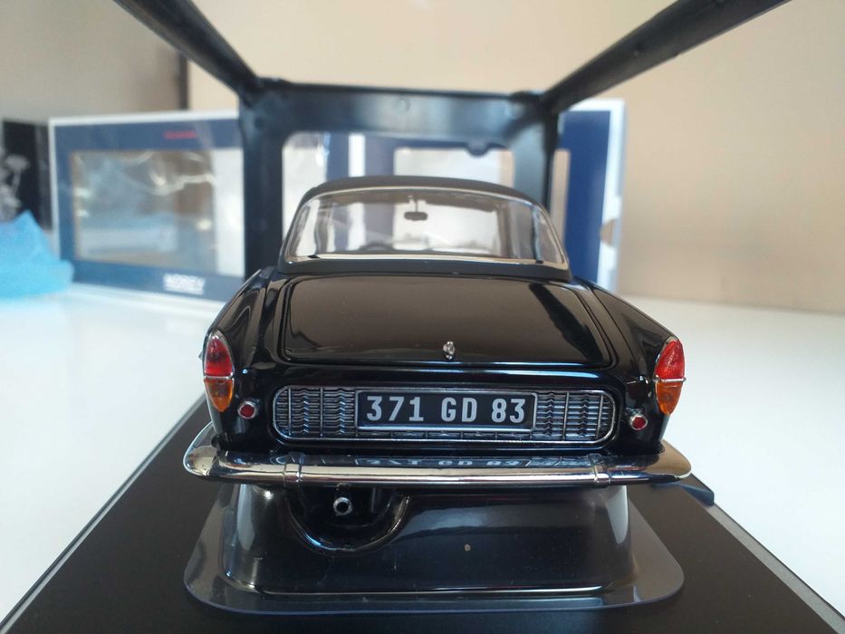 модель 1.18 Renault Floride 1961 Norev 1:18