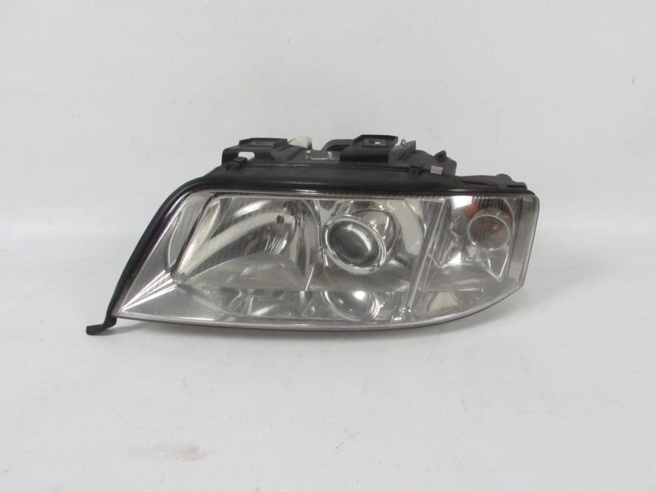 Farol Xenon Esquerdo Seminovo/ Original Audi A6 (4B2, C5)