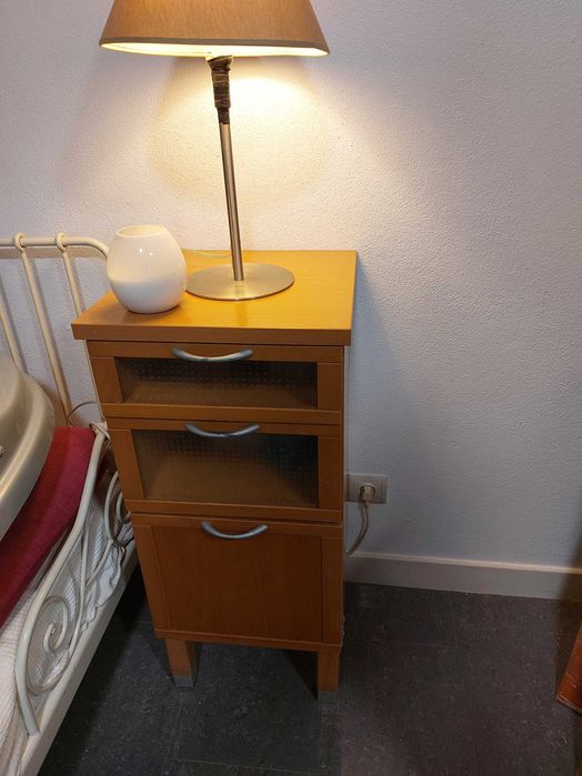 Movel com gavetas para casa de banho