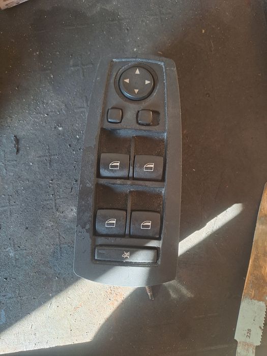Przełącznik panel szyb bmw x3 e83