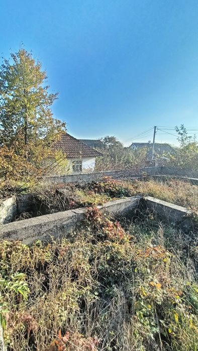 Будинок з землею с. Колінківці