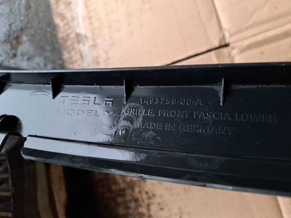 kratka zderzaka TESLA MODEL Y oryginalna